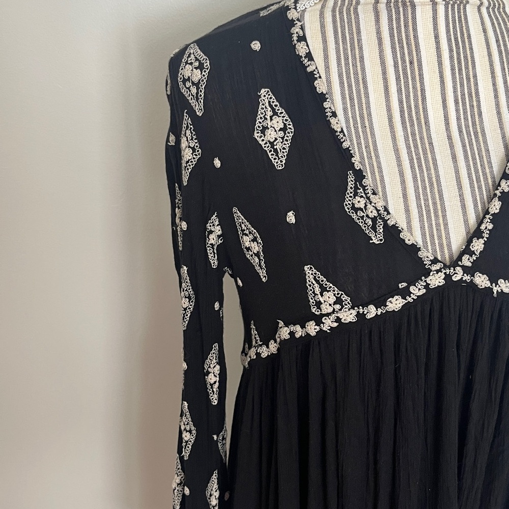 Free People Black and White Blouse - Picture 2 of 9